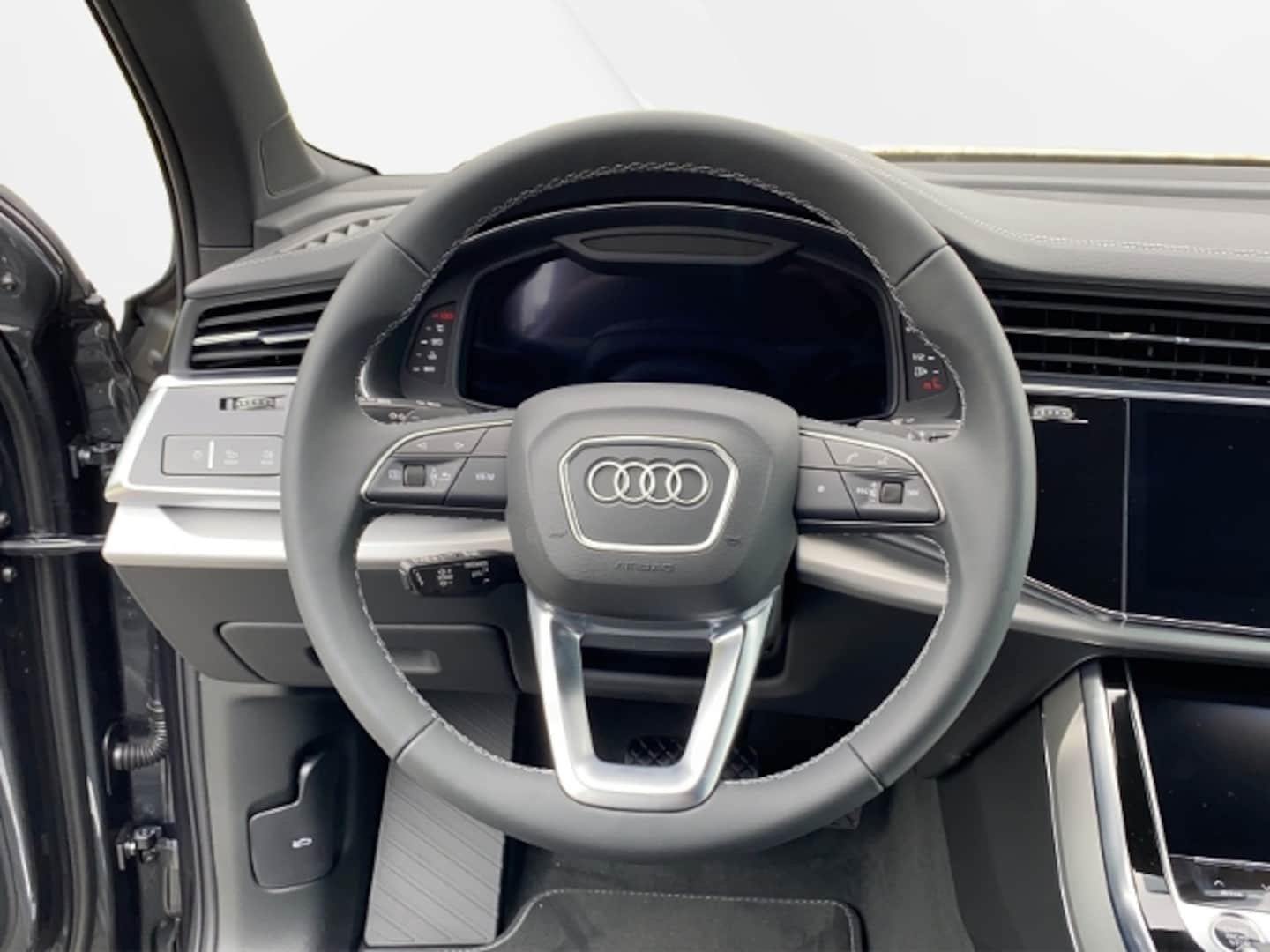Bild über Audi Q7 SUV S line 50 TDI quattro tiptronic - für weitere Informationen kontaktieren Sie den Audi Partner