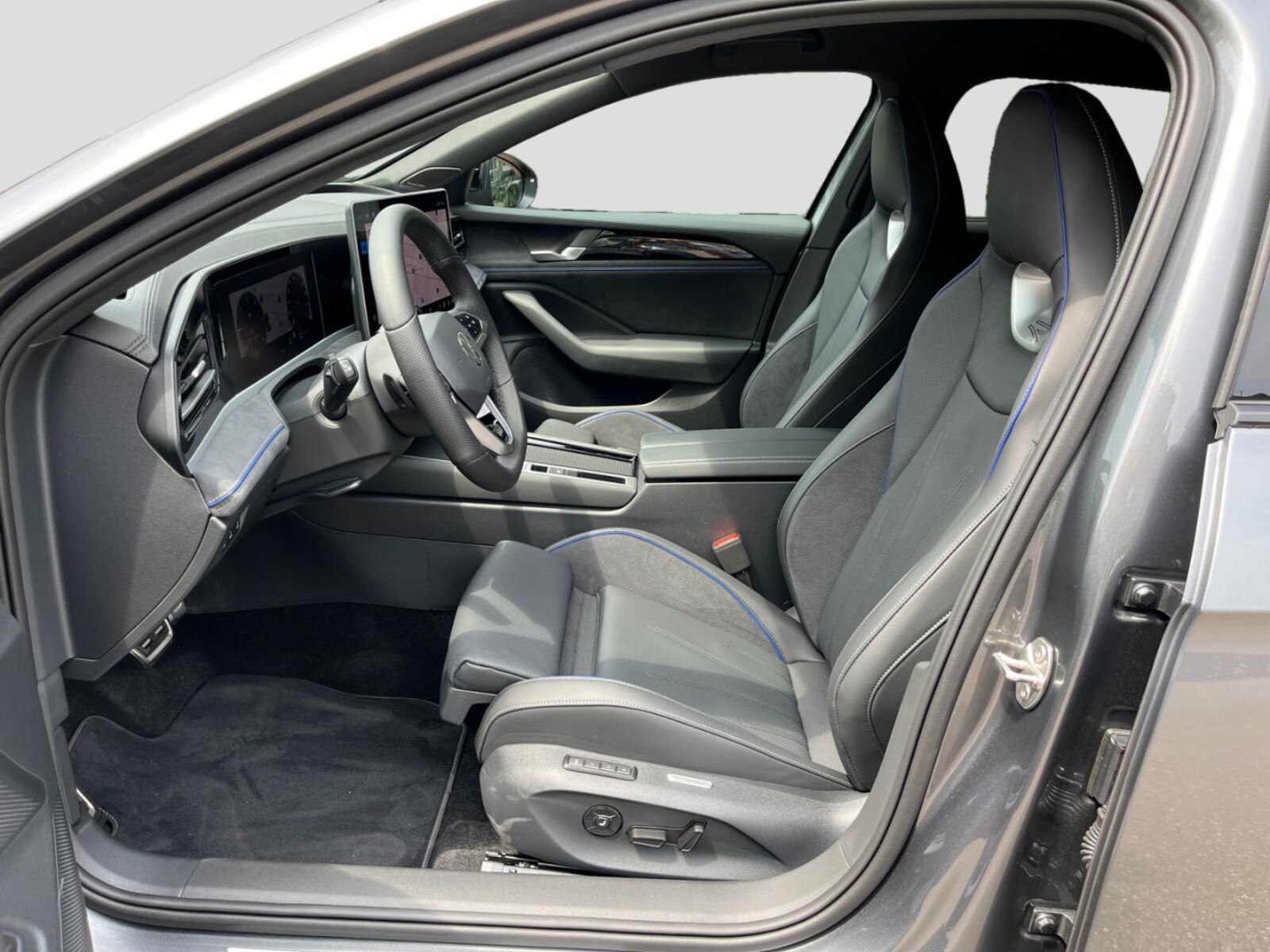 Volkswagen Passat – Bild 9