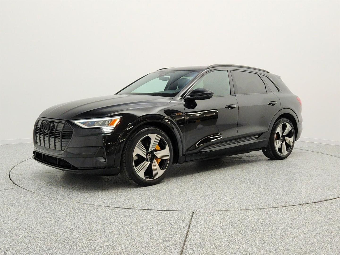 2023 Audi e-tron 95 kWh Premium Plus quattro's photo