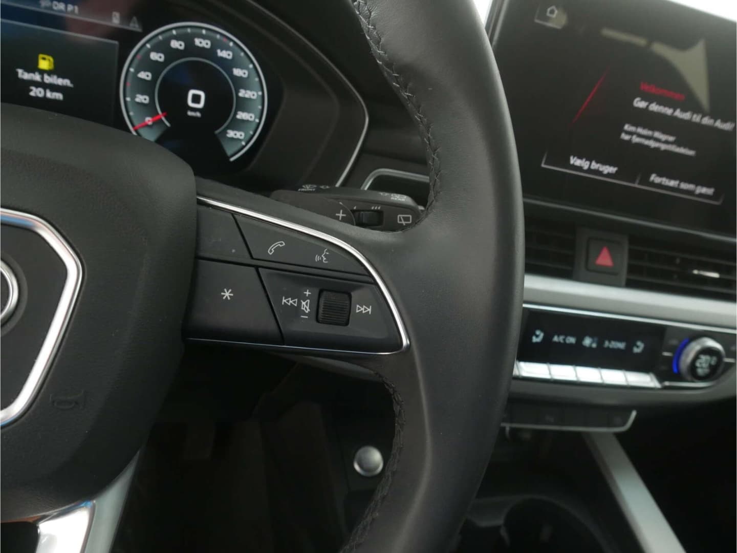 Bild über Audi A4 Avant advanced 40 TFSI S tronic - für weitere Informationen kontaktieren Sie den Audi Partner