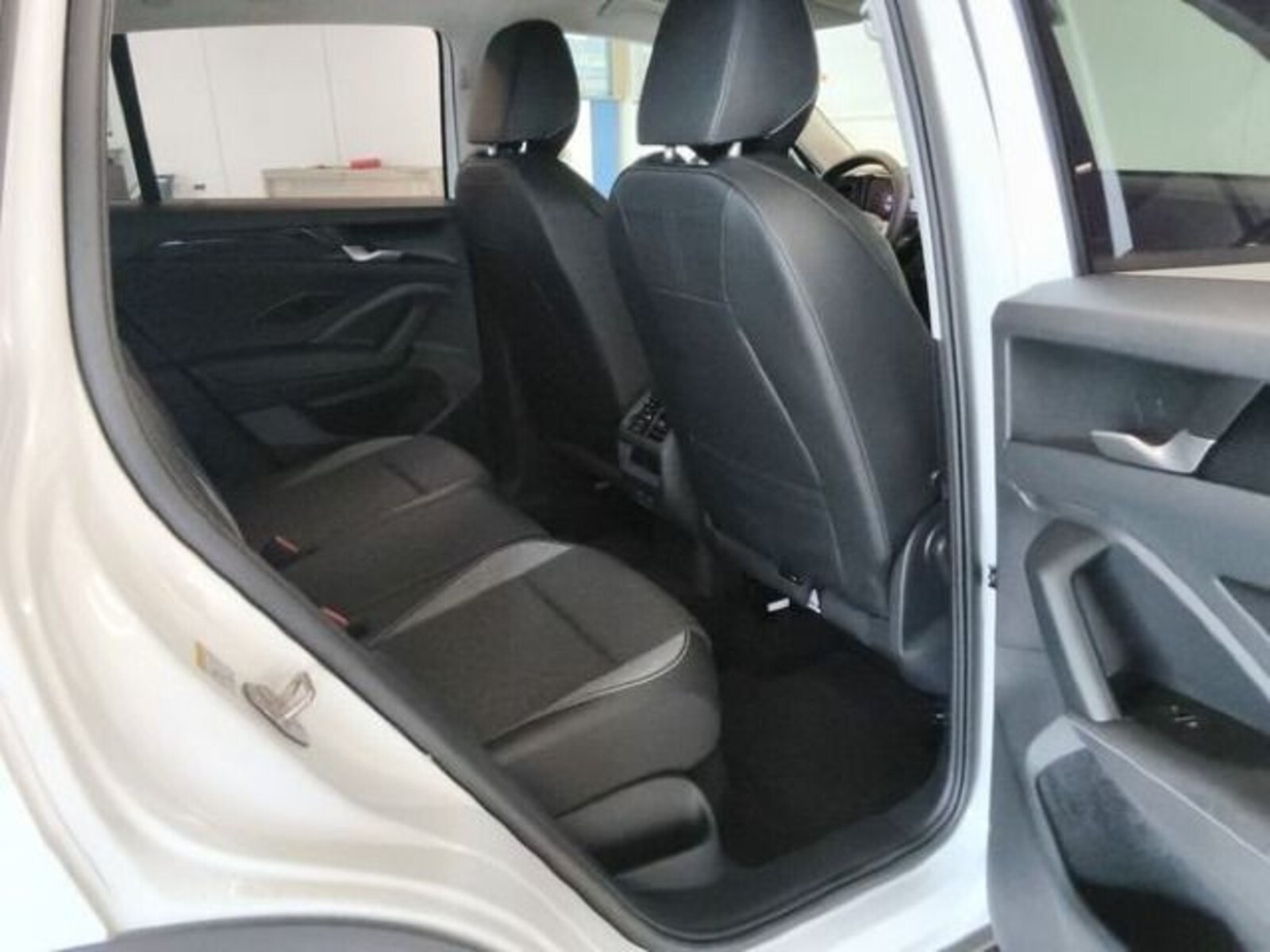Volkswagen Tiguan – Bild 6