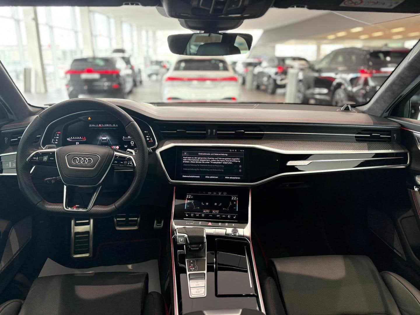 Bild über Audi RS 6 Avant performance quattro tiptronic - für weitere Informationen kontaktieren Sie den Audi Partner