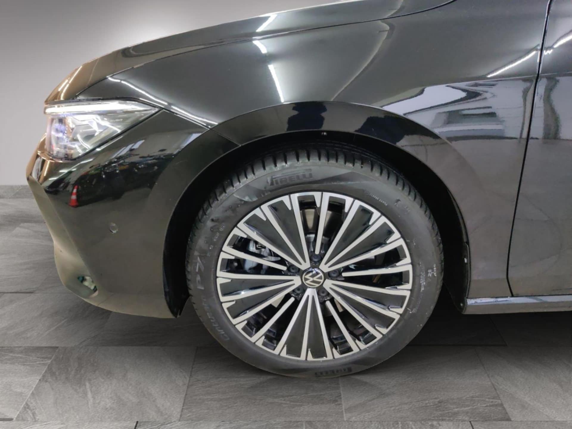 Volkswagen Passat Elegance