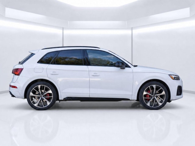 2023 Audi SQ5