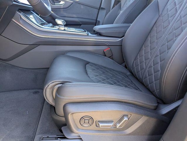 2026 Audi SQ7 Premium Plus - Photo 14