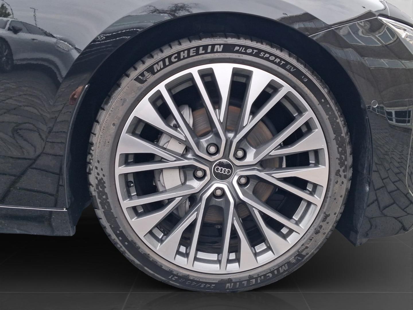 Bild über Audi A6 Avant e-tron e-tron quattro - für weitere Informationen kontaktieren Sie den Audi Partner