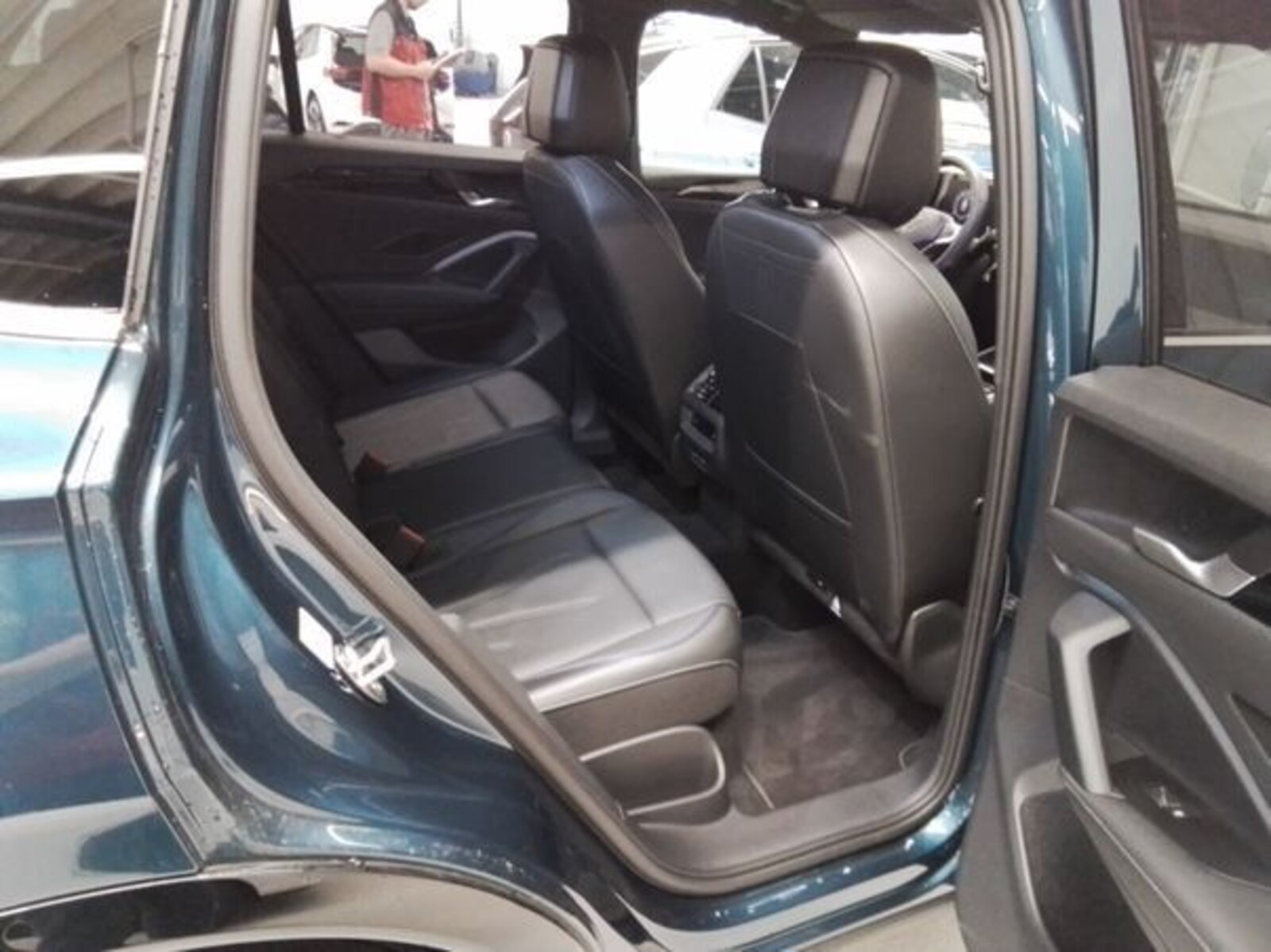 Volkswagen Tiguan – Bild 8