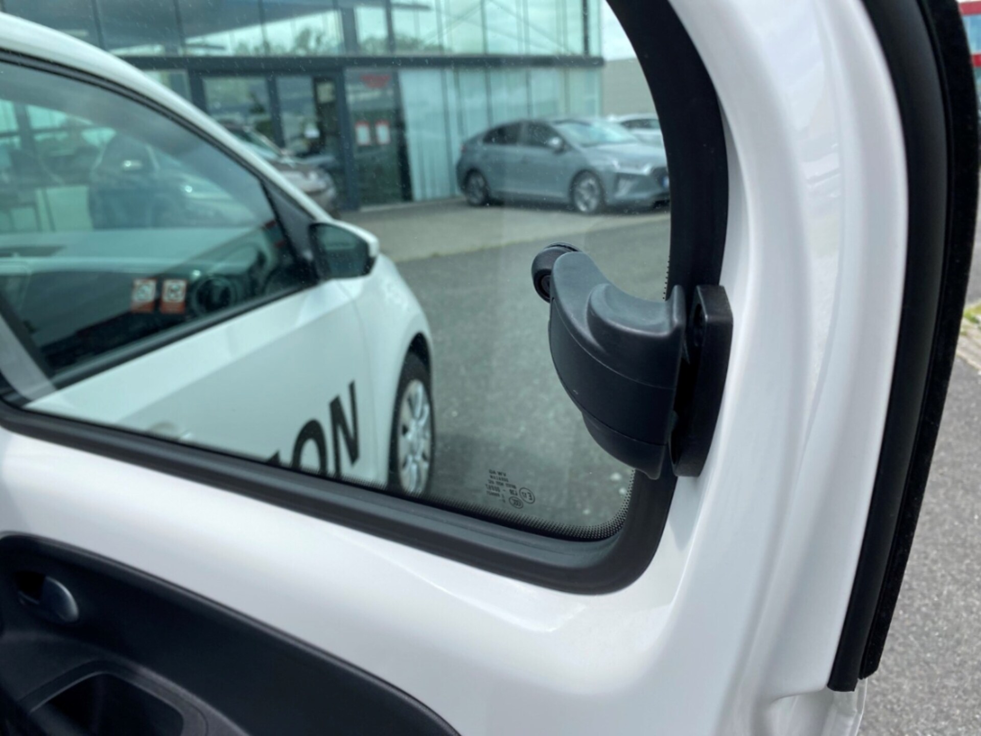 Volkswagen up! move up!