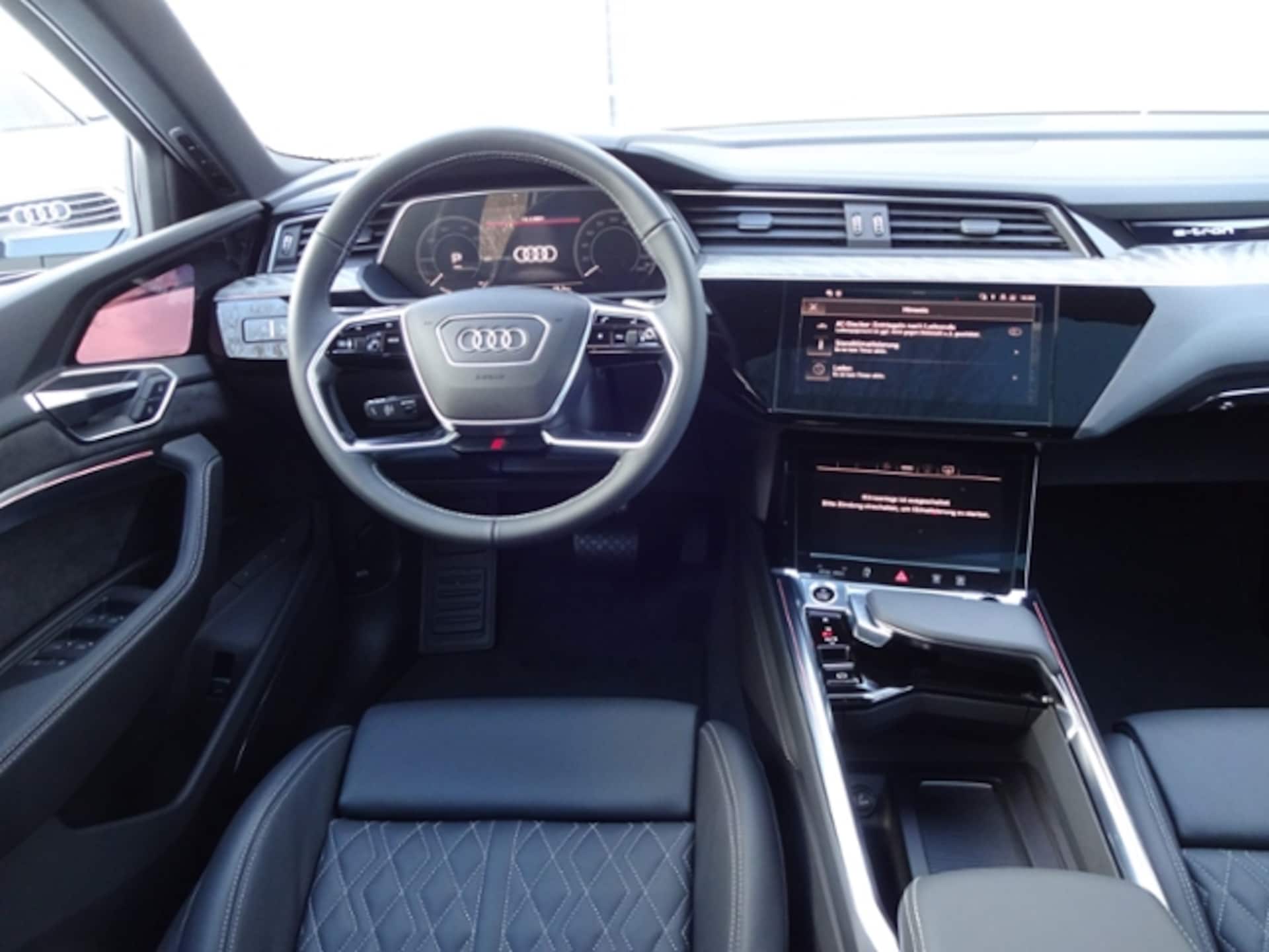 Audi e-tron Sportback S line