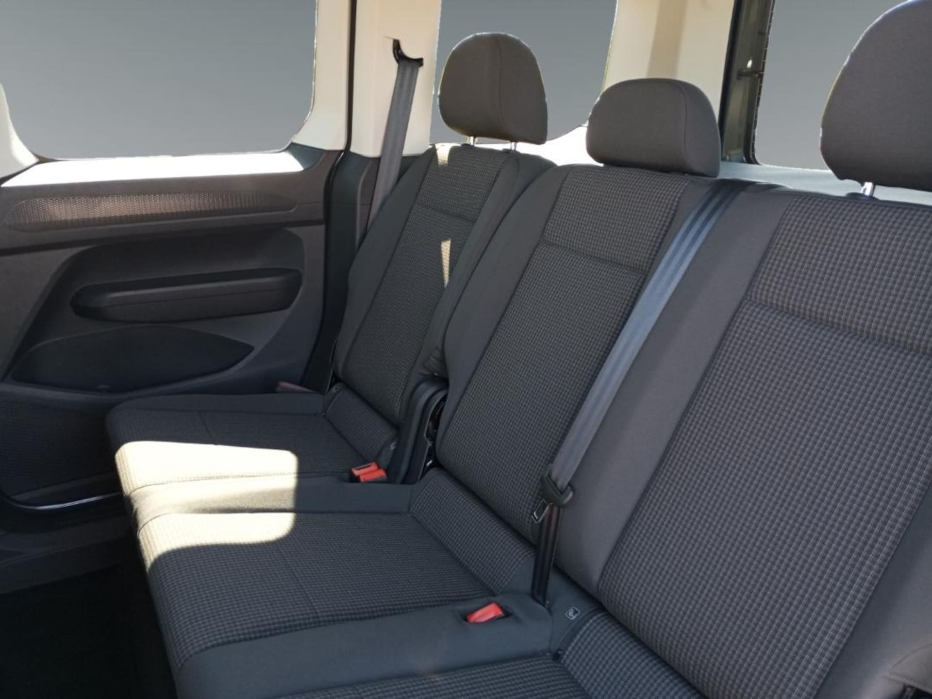 Volkswagen Caddy Basis-Modell