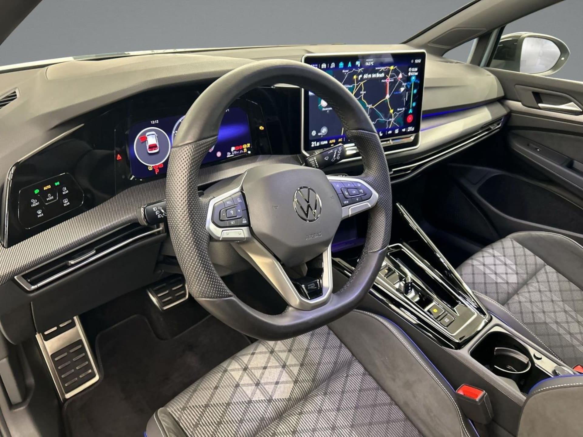 Volkswagen Golf R-Line