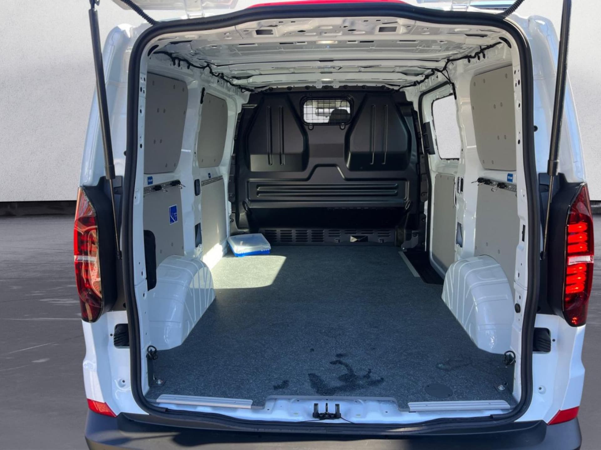 Volkswagen Transporter Kasten kurzer Radstand