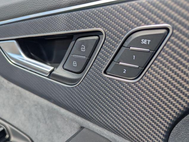 2026 Audi SQ7 Premium Plus - Photo 17