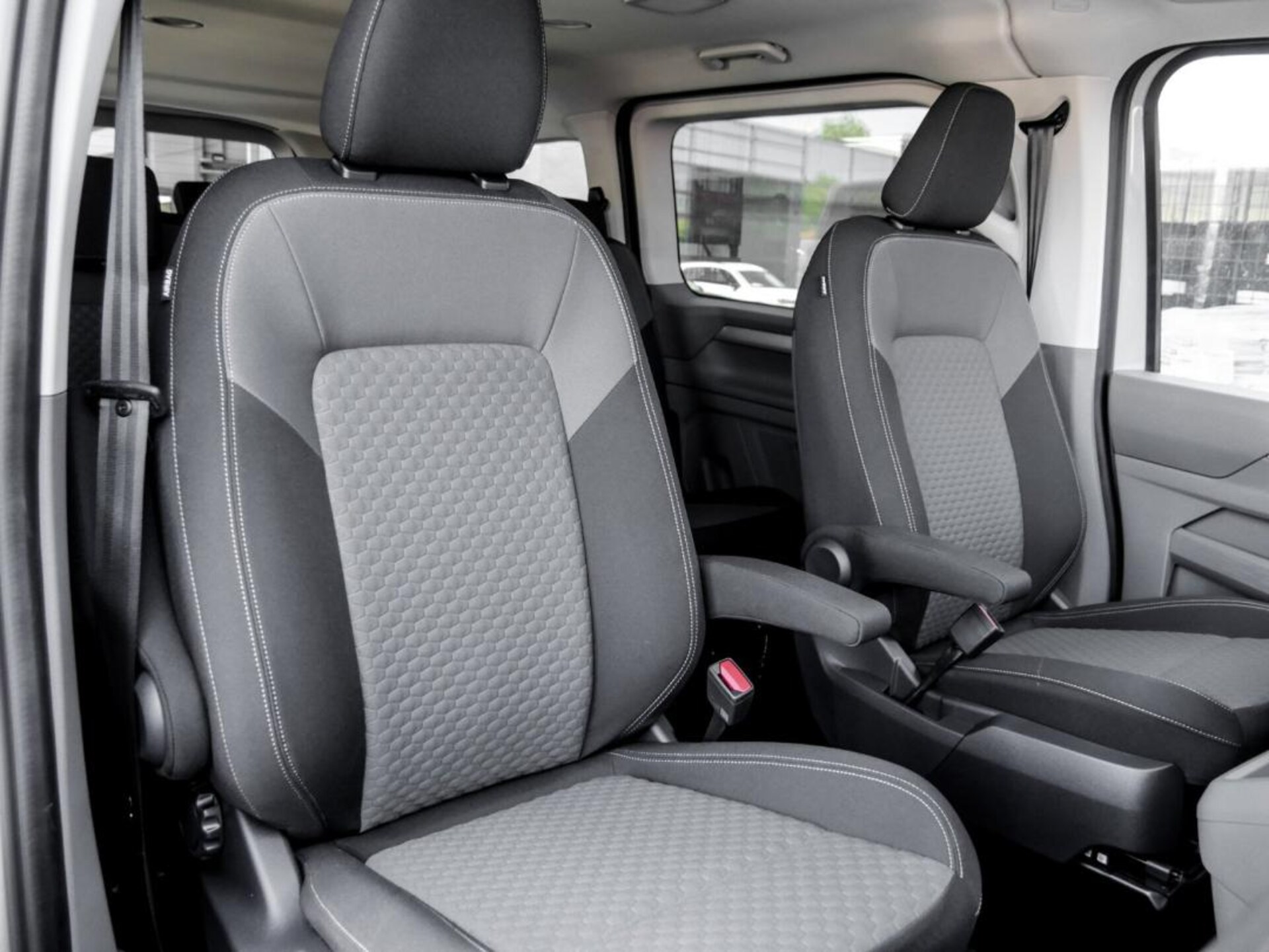Volkswagen Caravelle langer Radstand Life