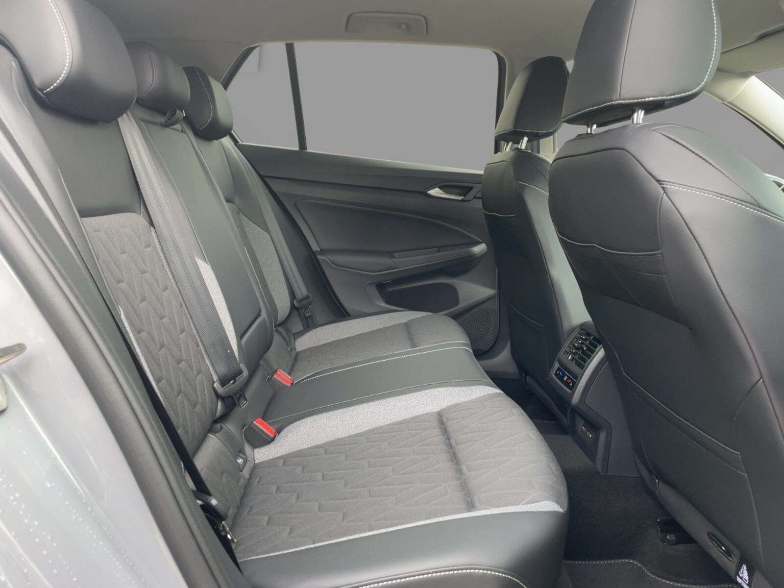 Volkswagen Golf – Bild 9