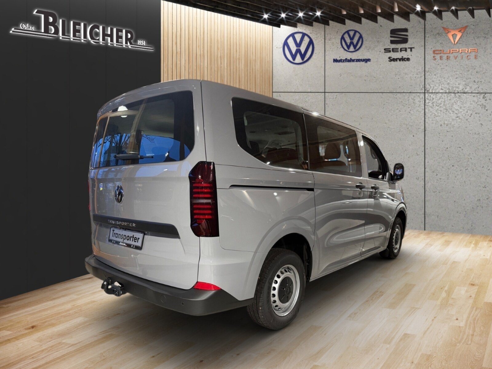 Volkswagen Transporter Kombi kurzer Radstand – Bild 3