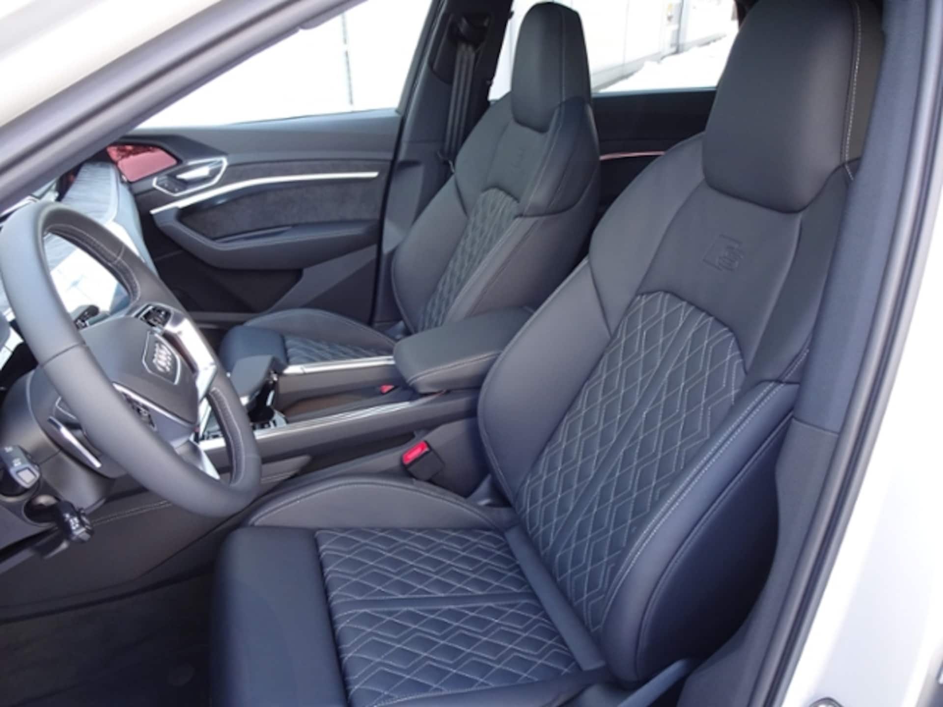 Audi e-tron Sportback S line