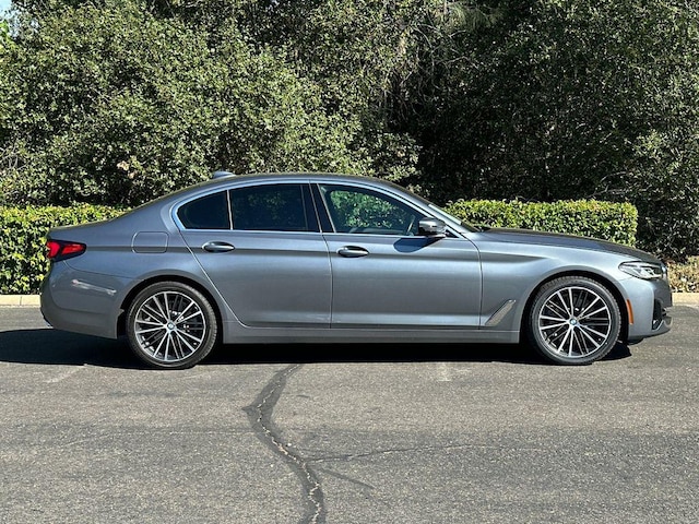 2021 BMW 530i