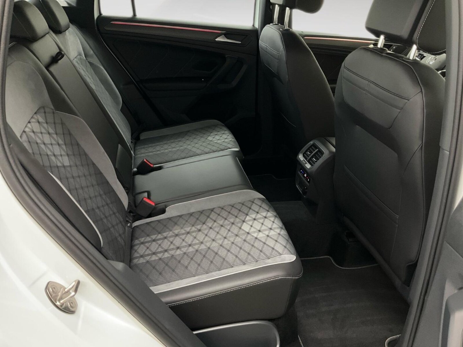Volkswagen Tiguan – Bild 10