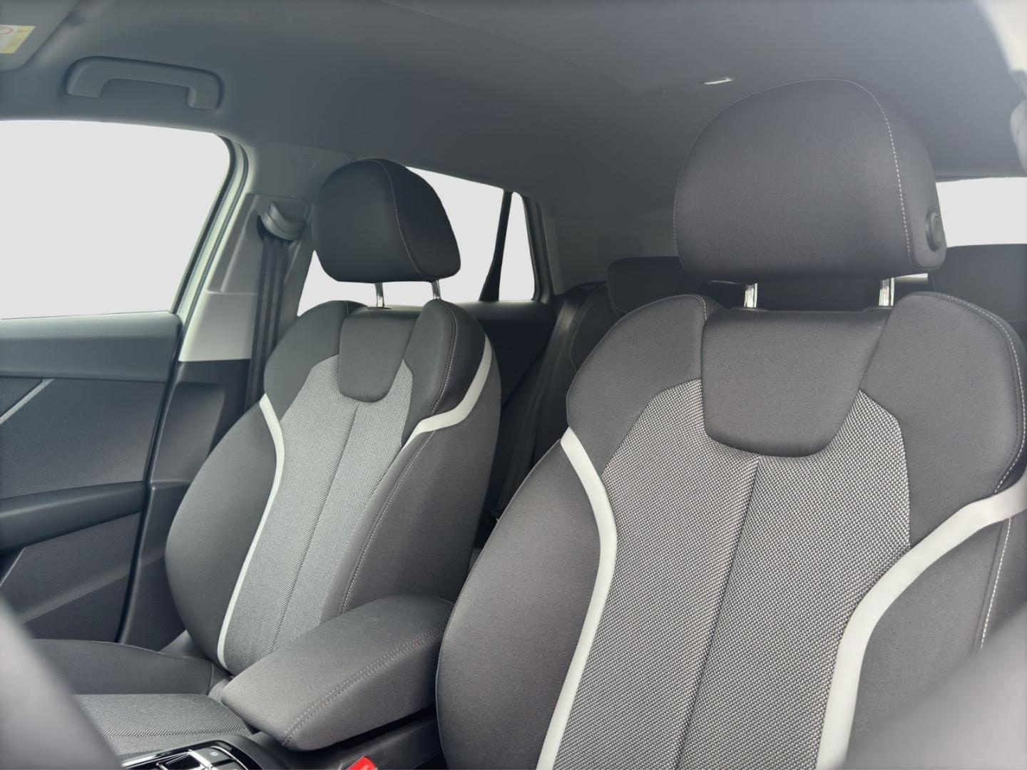 Bild über Audi Q2 advanced 35 TFSI S tronic - für weitere Informationen kontaktieren Sie den Audi Partner
