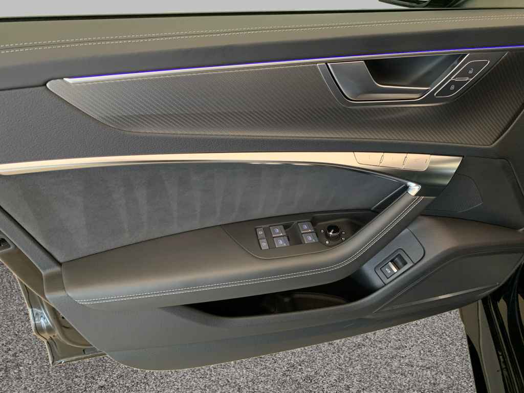 Image about Audi RS 6 Avant TFSI quattro tiptronic