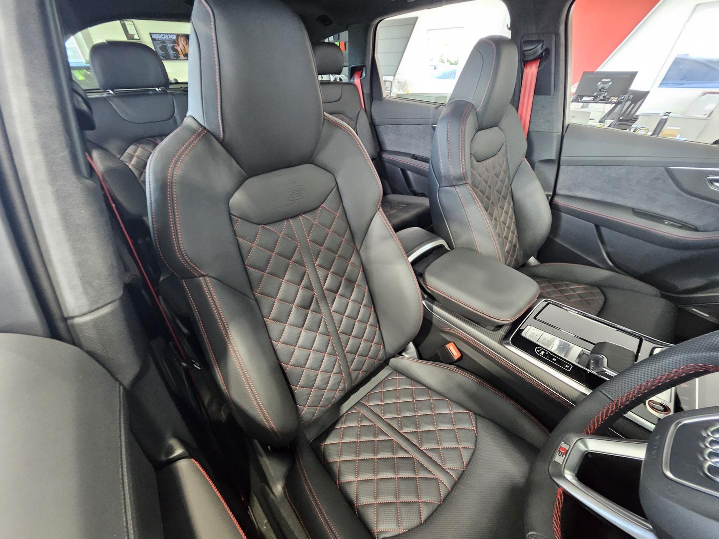 Image about Audi SQ7 SUV TFSI quattro tiptronic