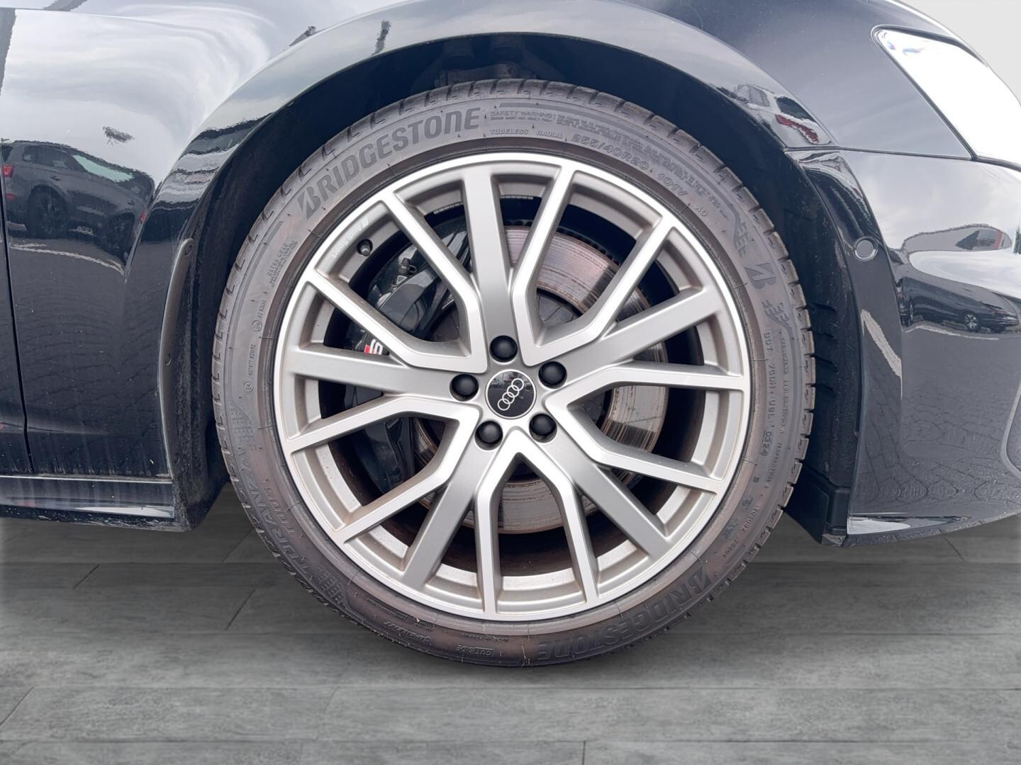 Bild über Audi S6 Avant TDI quattro tiptronic - für weitere Informationen kontaktieren Sie den Audi Partner