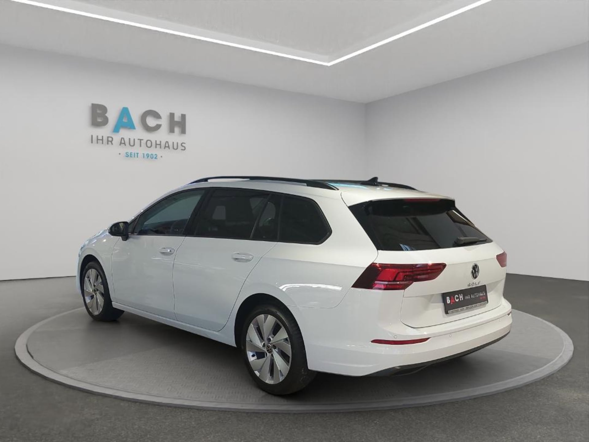 Volkswagen Golf Variant Life