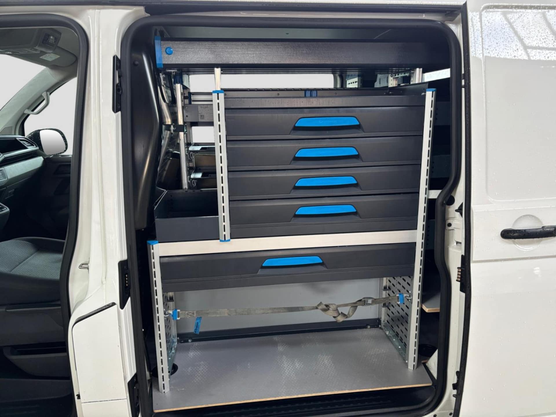 Volkswagen T6.1 Transporter Kasten kurzer Radstand