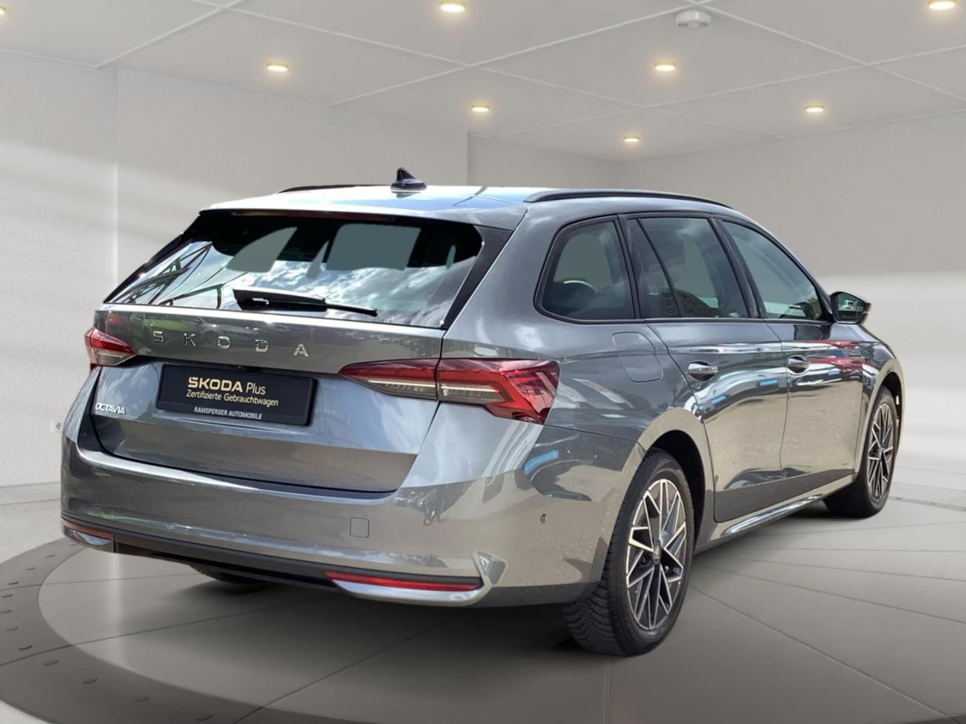Skoda Octavia Combi Tour