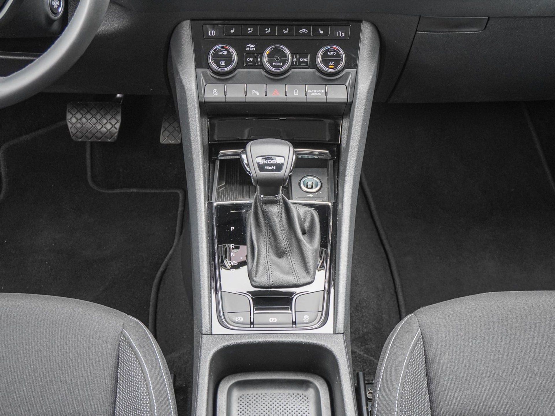 Skoda Karoq Tour