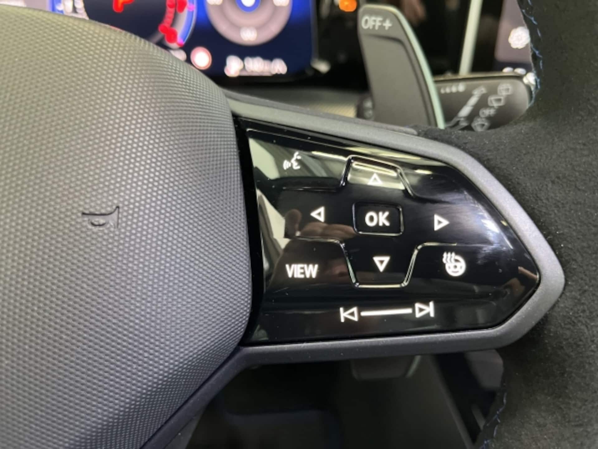 Volkswagen Golf Variant R