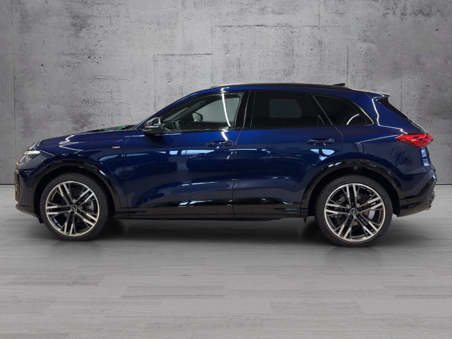 Bild über Audi Q5 SUV TDI quattro 150 kW S tronic - für weitere Informationen kontaktieren Sie den Audi Partner