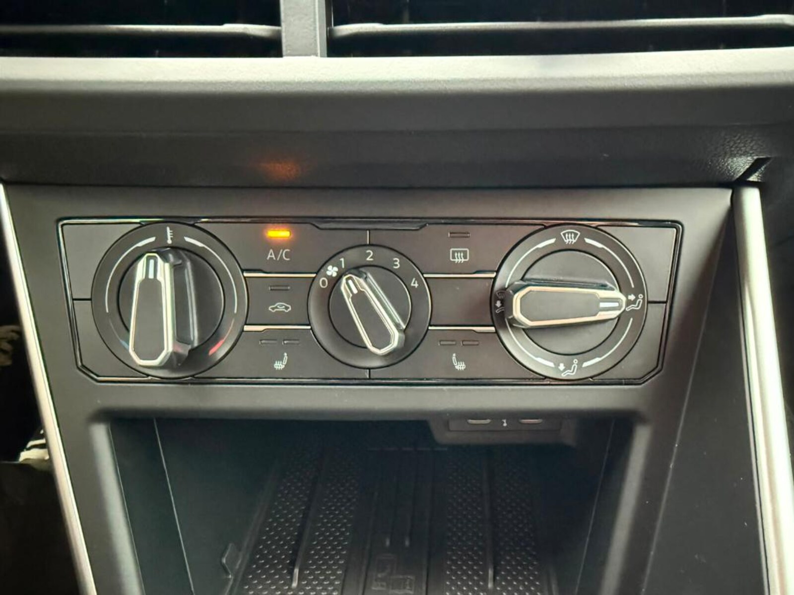 Volkswagen Polo – Bild 11