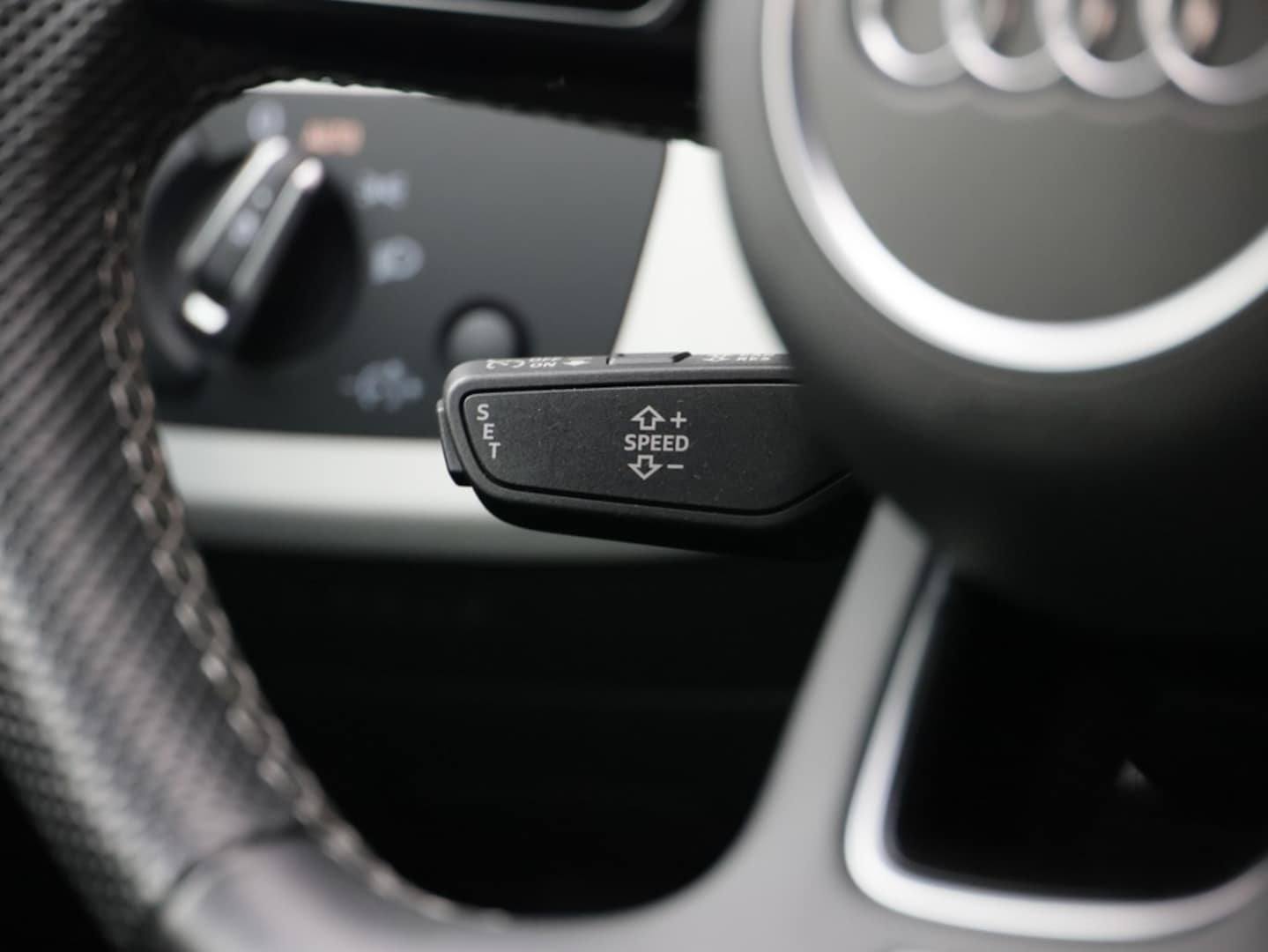 Bild über Audi S5 Cabriolet TFSI quattro tiptronic - für weitere Informationen kontaktieren Sie den Audi Partner