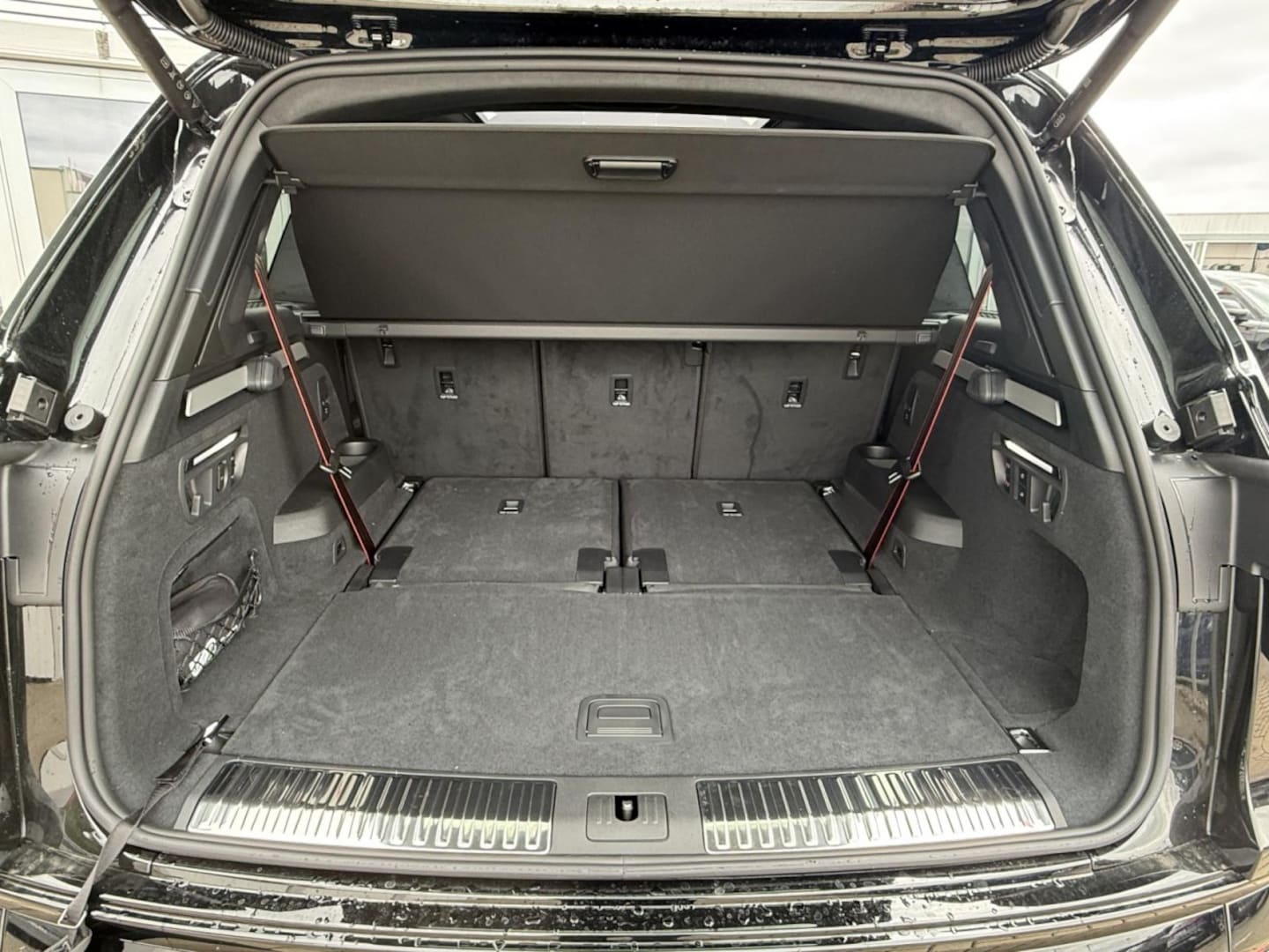 Bild über Audi Q7 SUV TDI quattro 220 kW tiptronic - für weitere Informationen kontaktieren Sie den Audi Partner