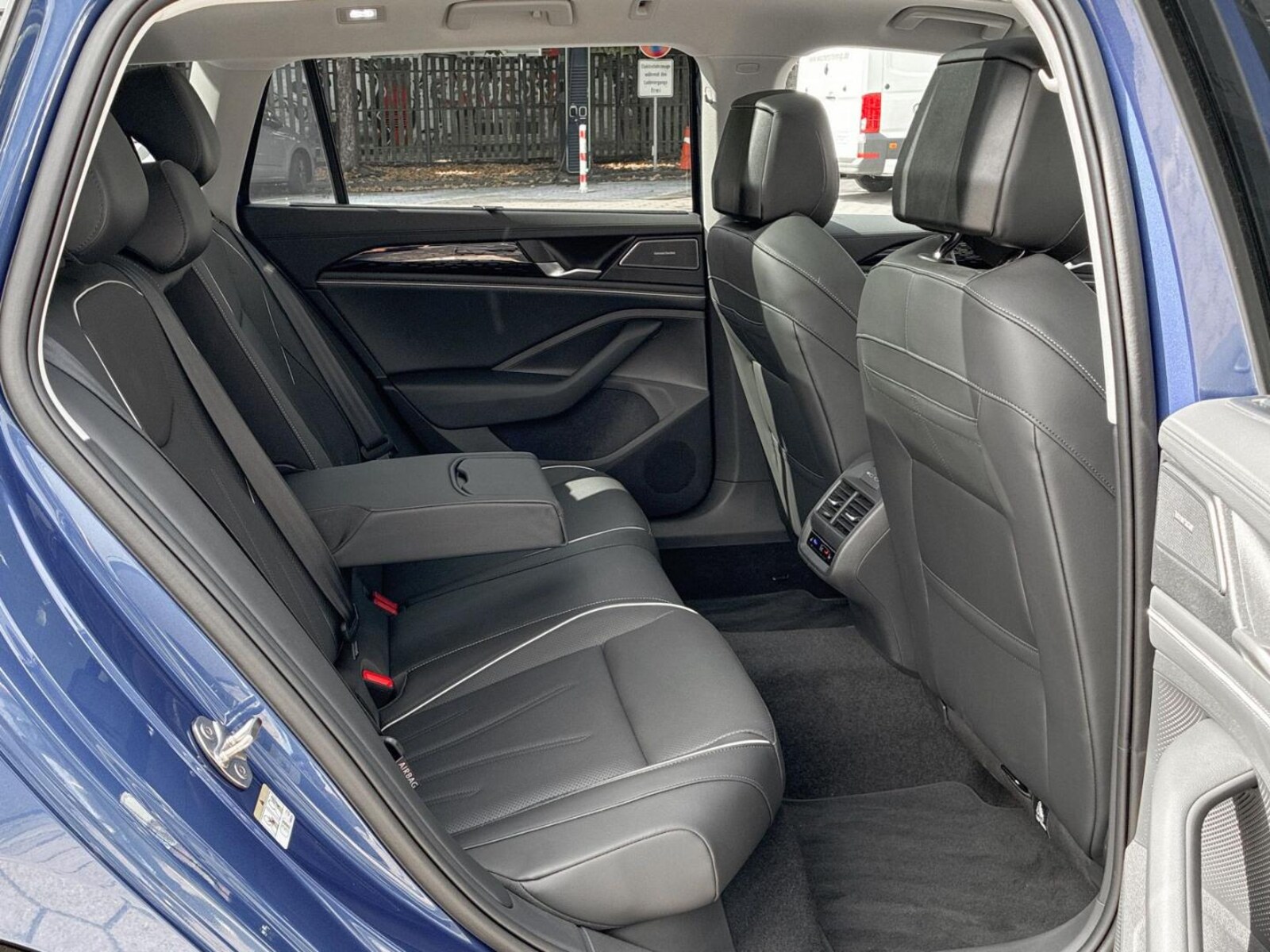 Volkswagen Passat – Bild 12