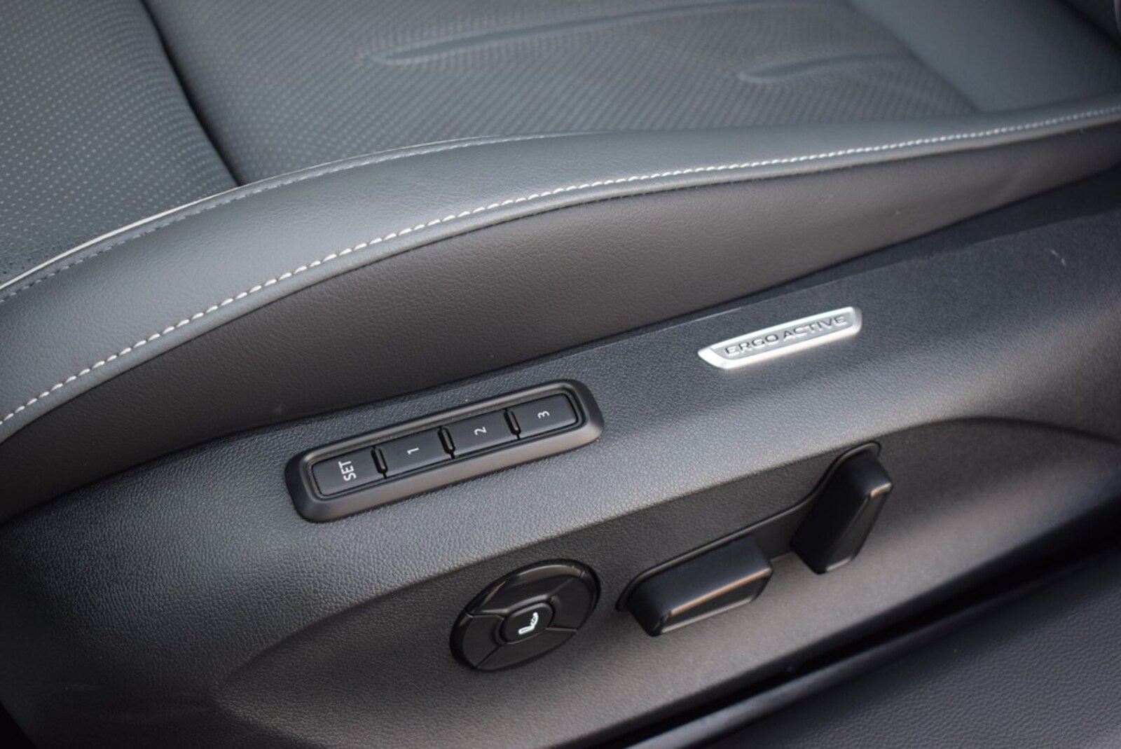 Volkswagen Passat – Bild 12