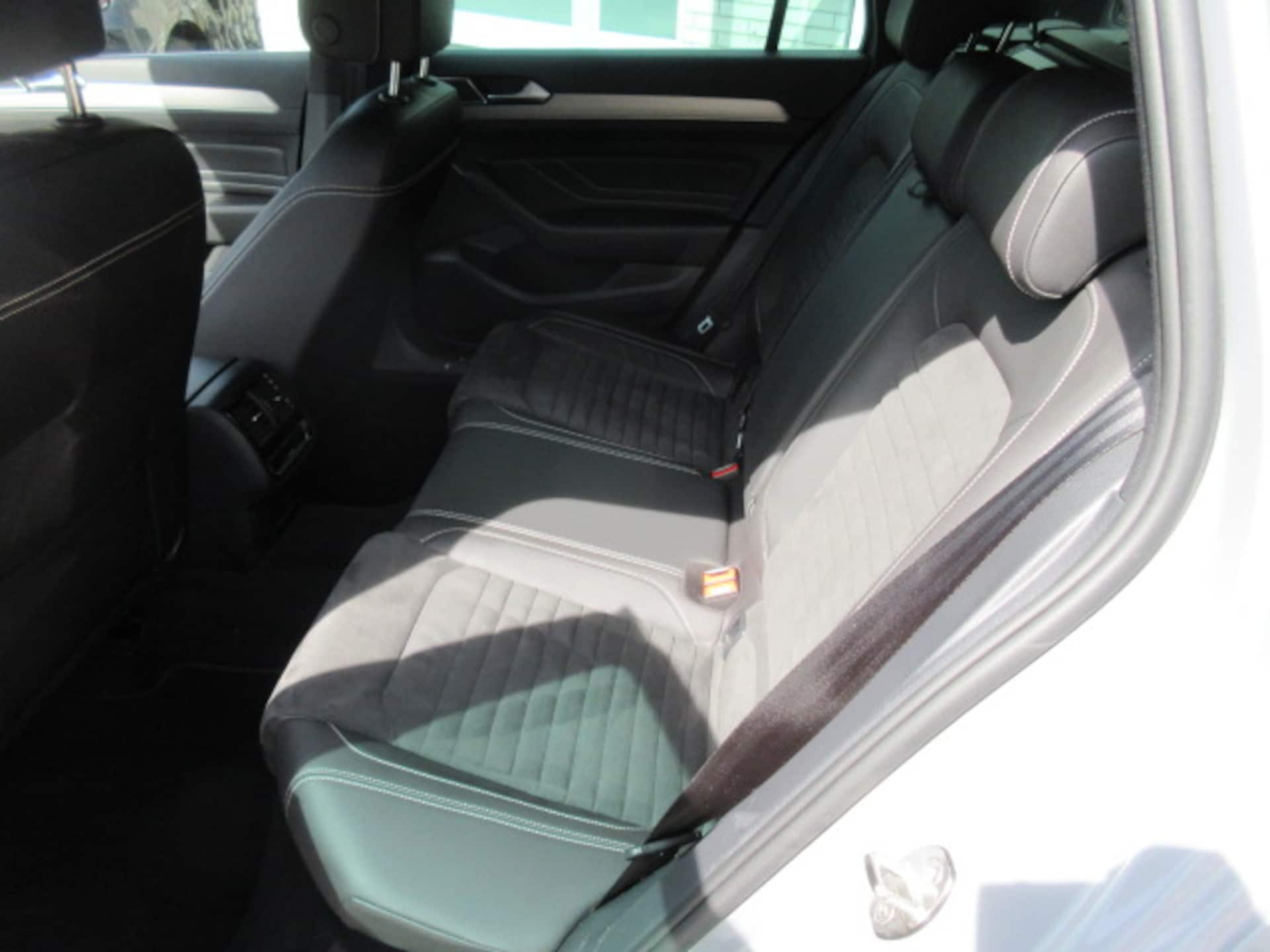 Volkswagen Passat Variant Elegance