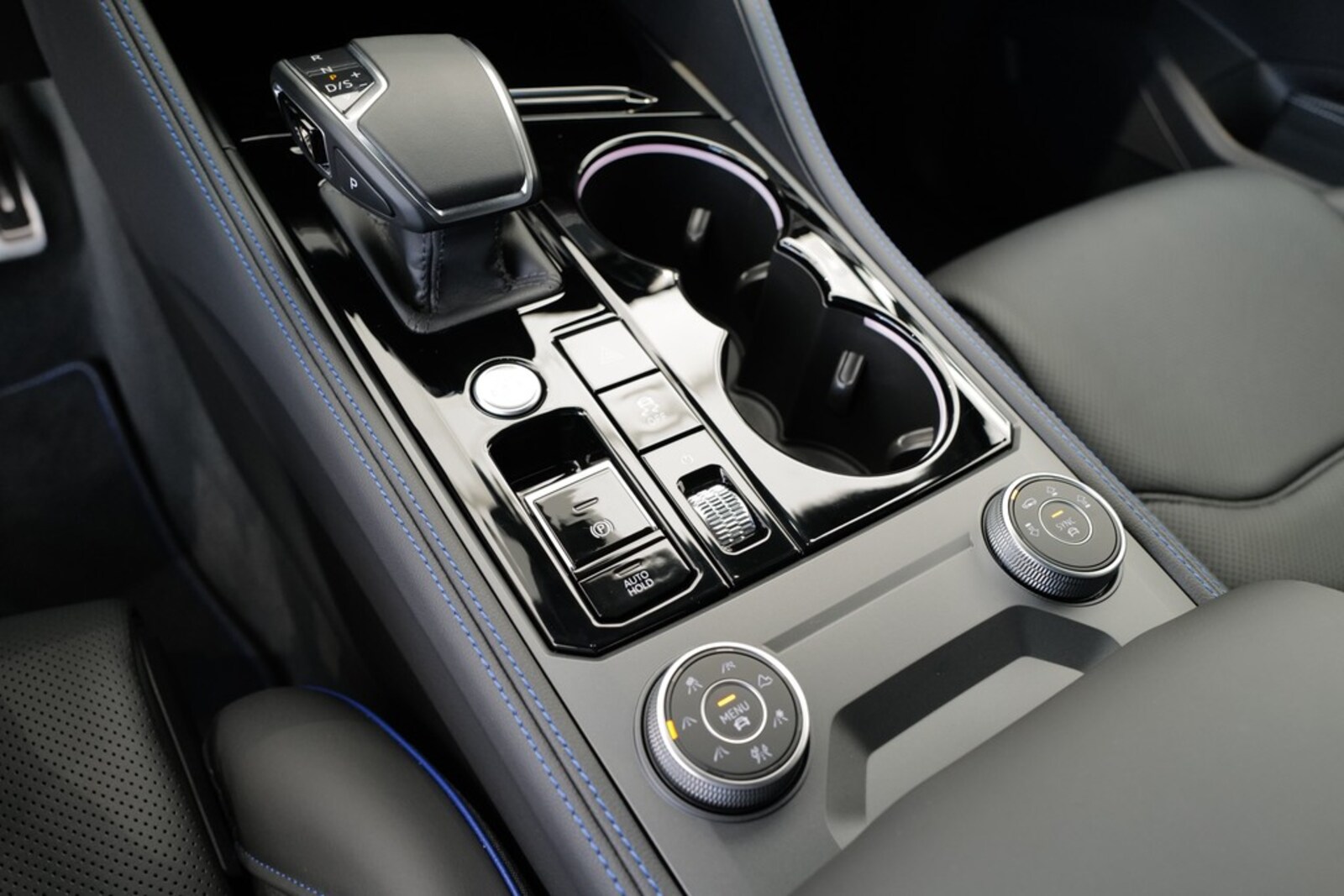 Volkswagen Touareg – Bild 12