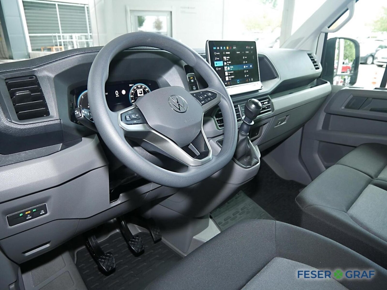 Volkswagen Crafter Kasten mittlerer Radstand – Bild 6