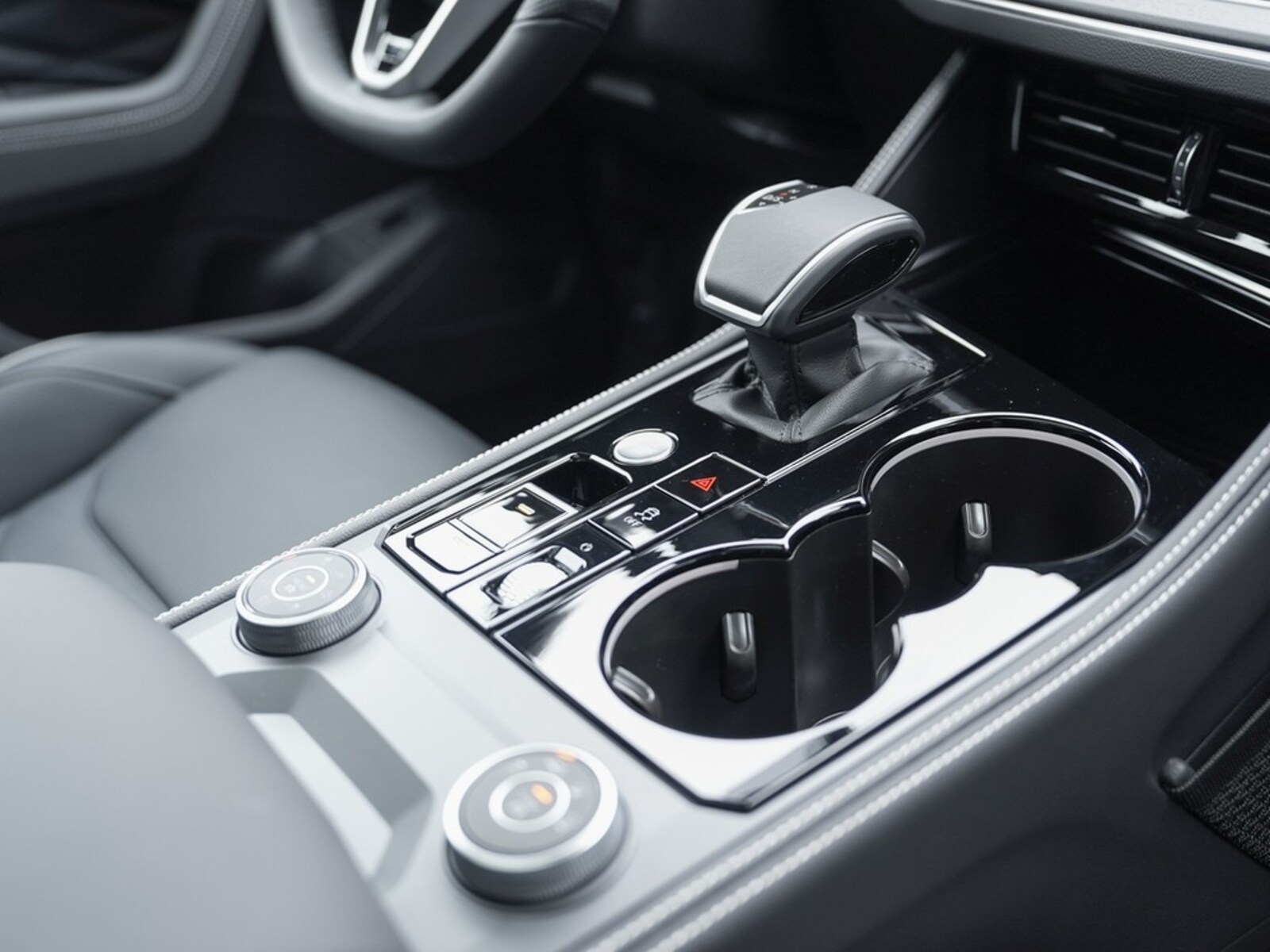 Volkswagen Touareg – Bild 9