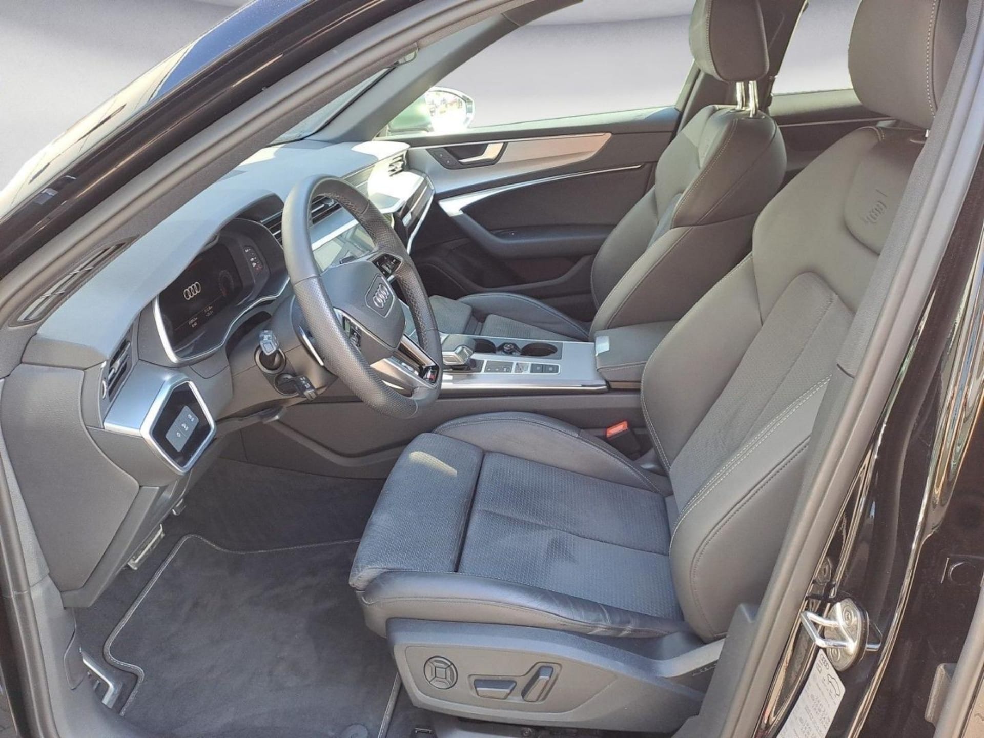Audi S6 Avant