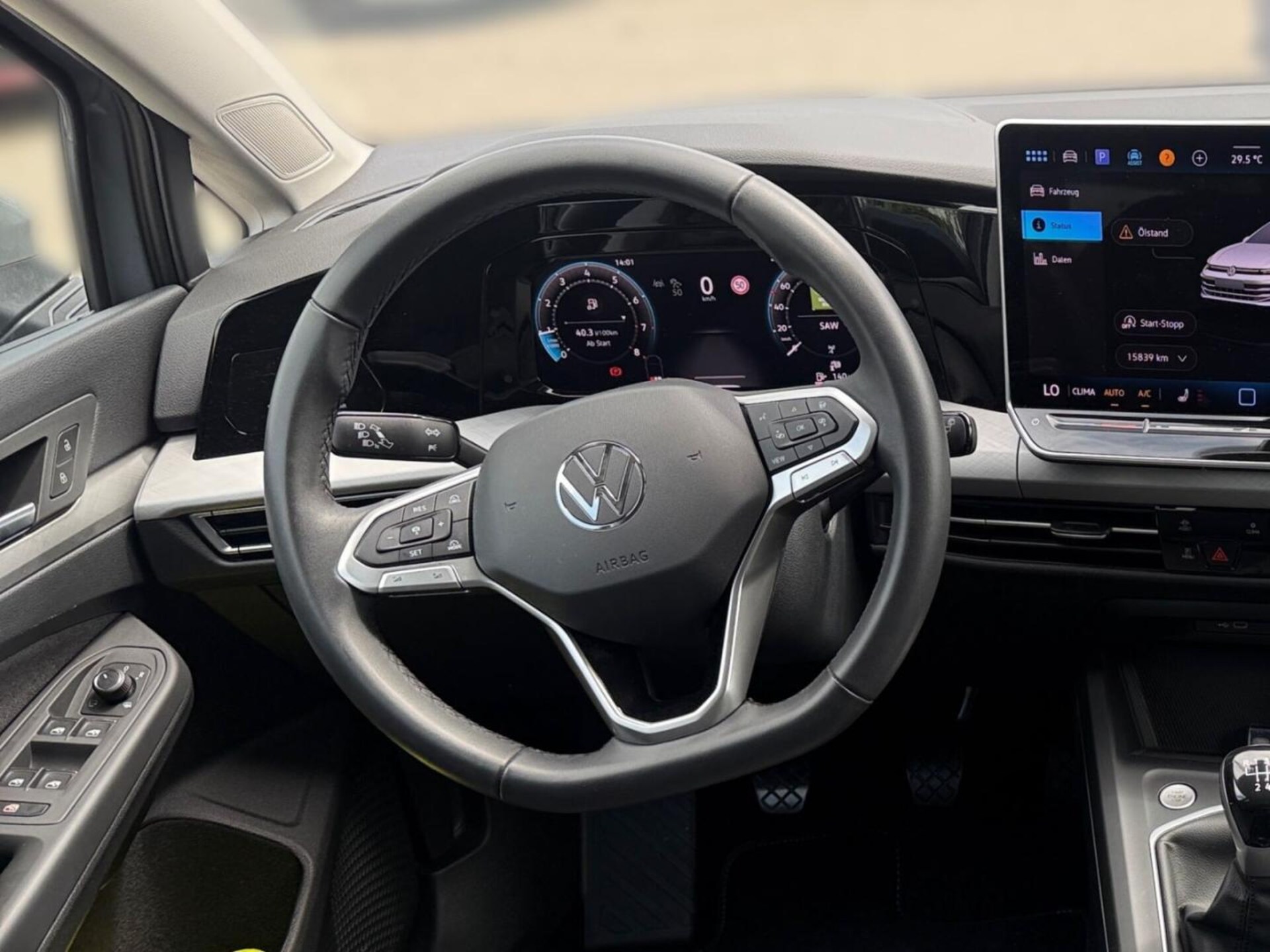 Volkswagen Golf Life