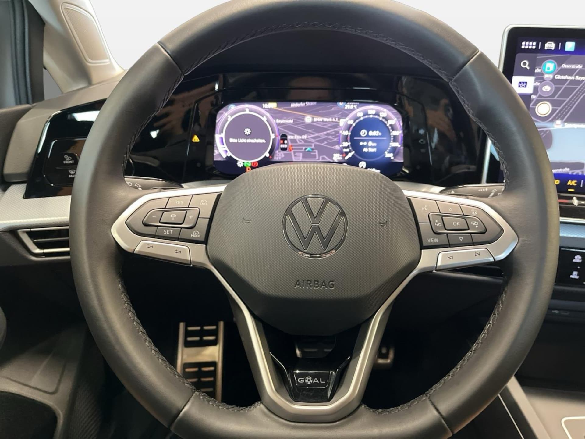 Volkswagen Golf Life