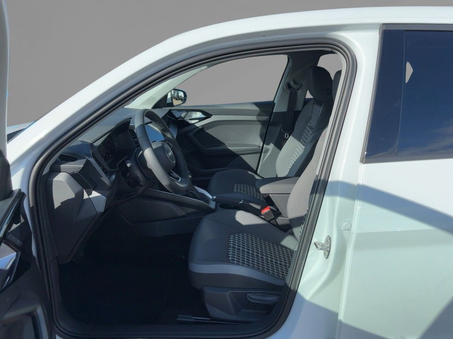 Bild über Audi A1 Sportback 25 TFSI S tronic - für weitere Informationen kontaktieren Sie den Audi Partner