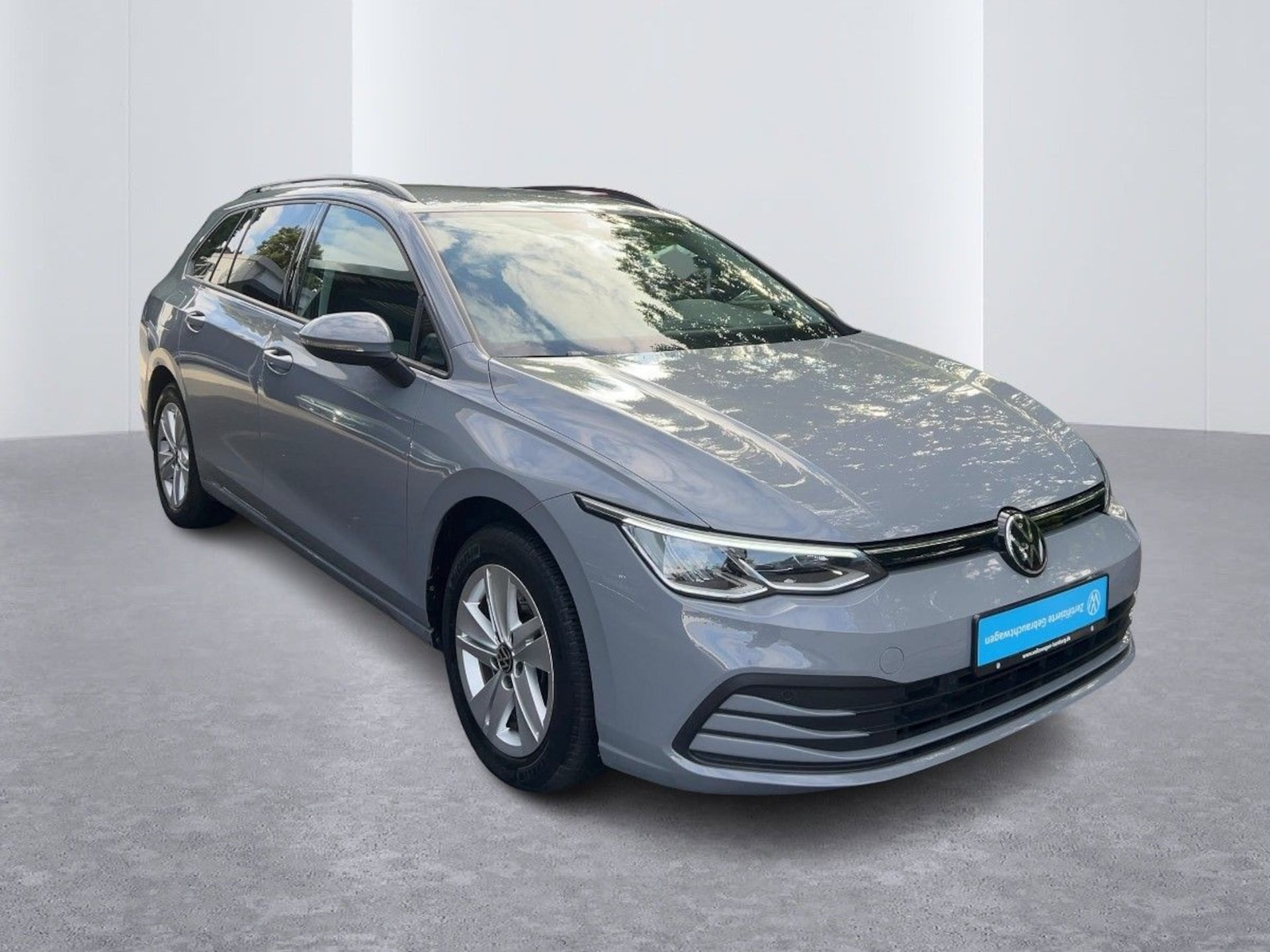 Volkswagen Golf Variant Life
