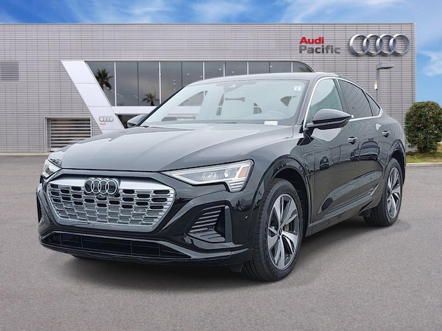 2024 Audi Q8 Sportback e-tron