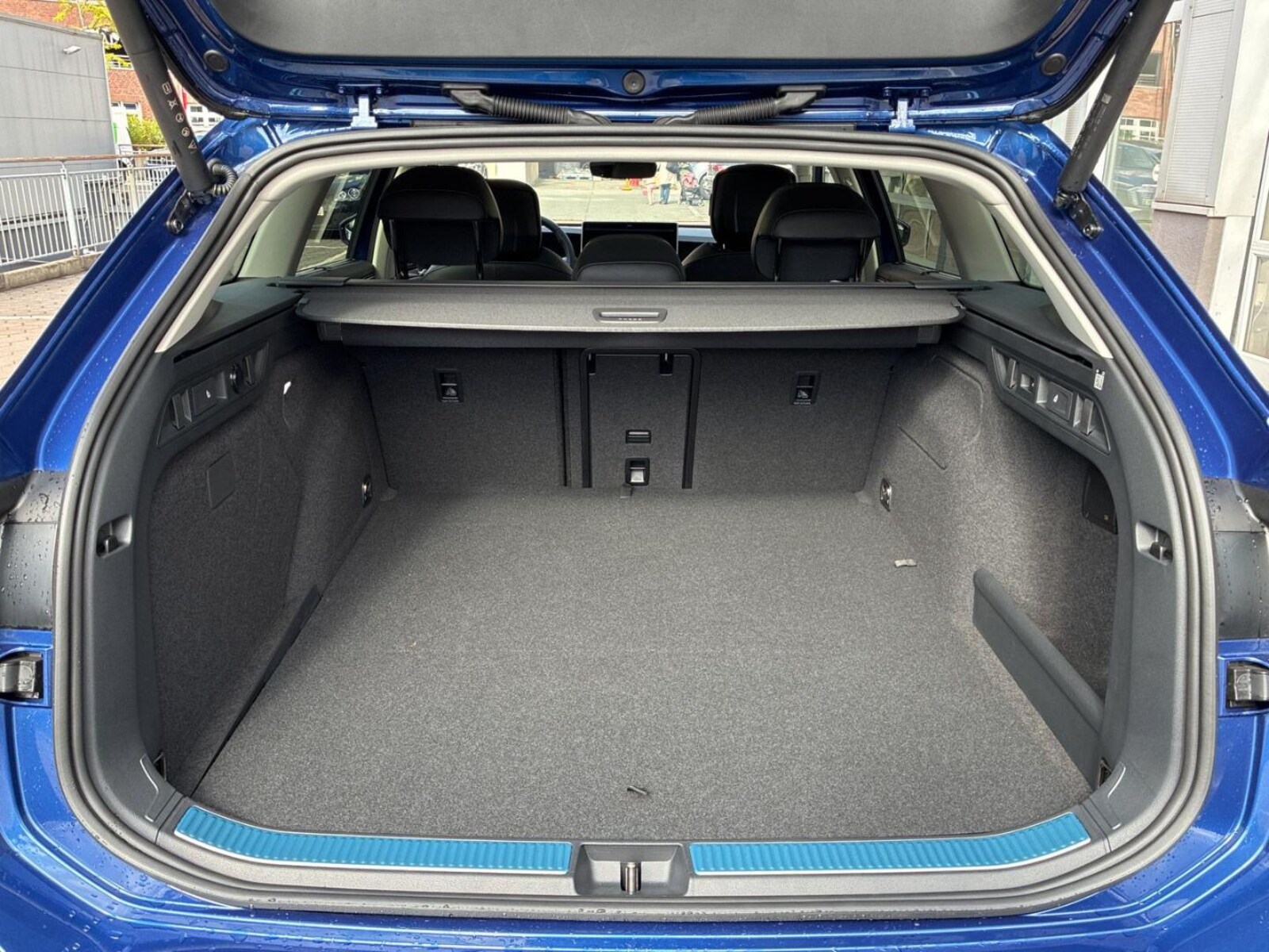 Volkswagen Passat – Bild 17