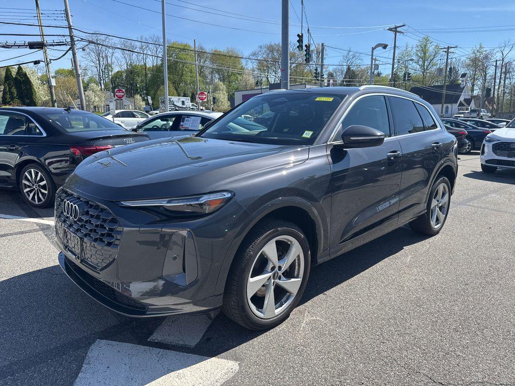 2025 Audi Q5 40 Premium Plus's photo